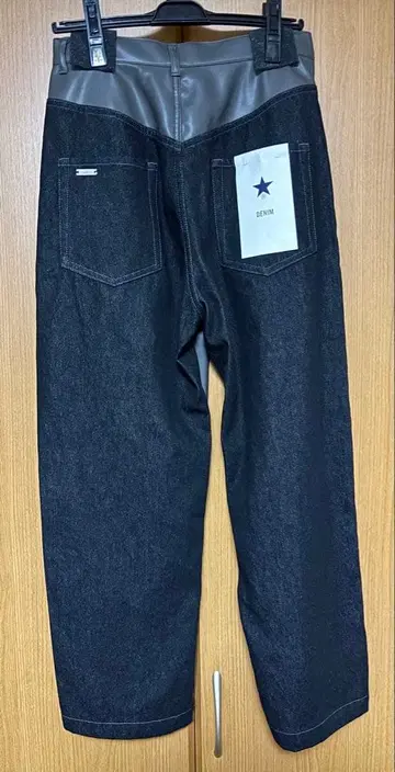 컨버스 도쿄 인조 가죽 팬츠