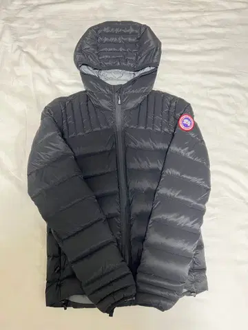 Canada Goose 블랙 다운 자켓