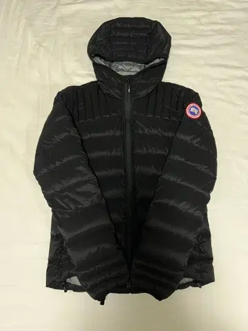 Canada Goose 블랙 다운 자켓