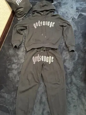 god'savage 다크 그레이 맨투맨 셋업