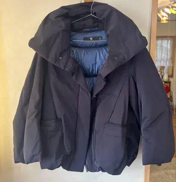 유니클로 +J 하이브리드 다운 자켓 네이비 L 사이즈