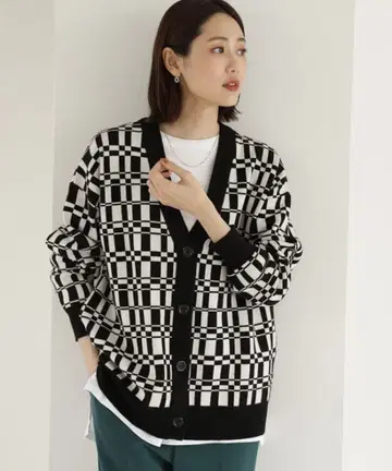글로벌 워크 멜티 모듬 패턴 가디건 M