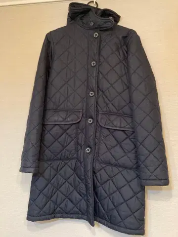 [ 상태 좋음 ] 퀼팅 다운 후드 부착 롱 코트 네이비