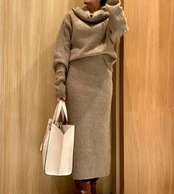 미라 오웬 니트업 니트 스커트 셋업