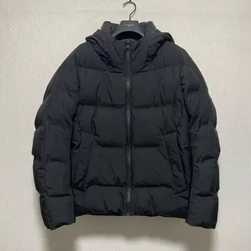 UNIQLO 심리스 다운 후드티 ( 3D 컷 )