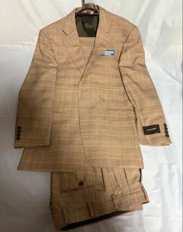 칸사이맨 수트 상하의 A4 미사용