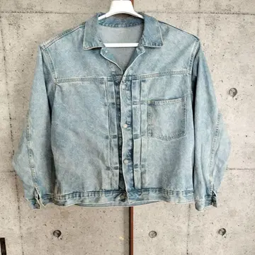 GU 연한 블루 데님 자켓