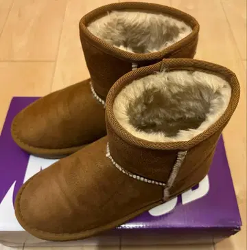 브라운 어그 부츠 사이즈 S