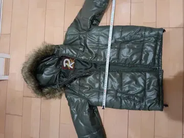 R 올리브 그린 퍼 자켓 L 사이즈