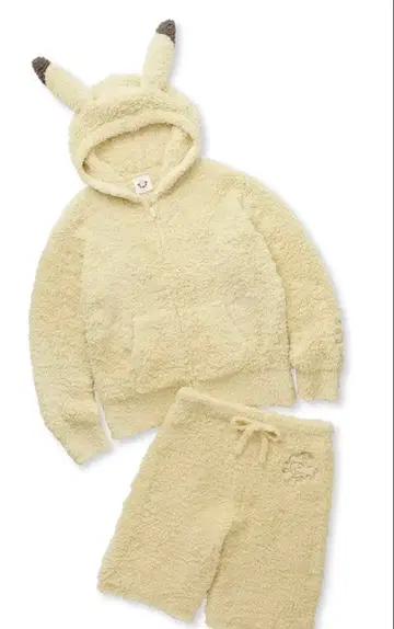 [ 익명 배송 ] 젤라또피케 피카츄 후드티 & 숏팬츠