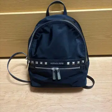 마이클코어스 백팩