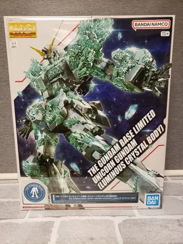 MG 1/100 건담 베이스 한정판 유니콘 건담 (빛의 결정체)