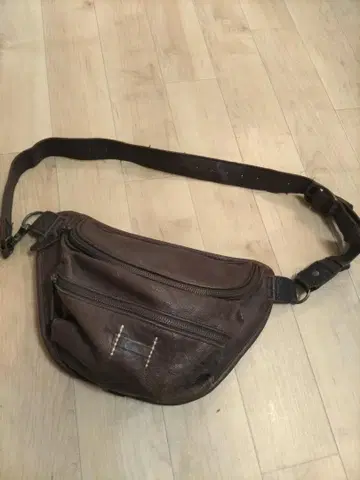 그린 라벨 천연 가죽 바디백 웨스트 파우치 유나이티드 애로우즈