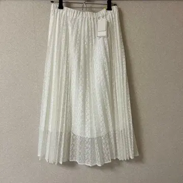 택 포함 새상품 화이트 레이스 플리츠 스커트