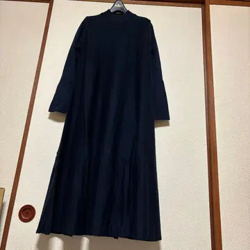 매킨토시 철학 네이비 니트 원피스