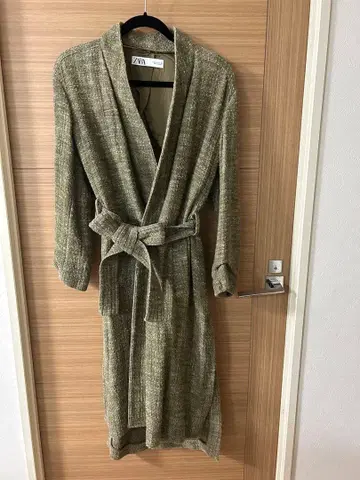ZARA 트위드풍 롱 코트 M 사이즈