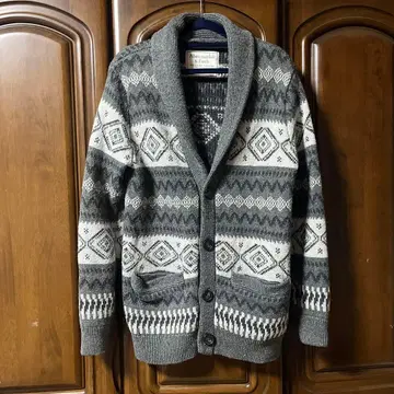 Abercrombie & Fitch 기하학 패턴 가디건 S
