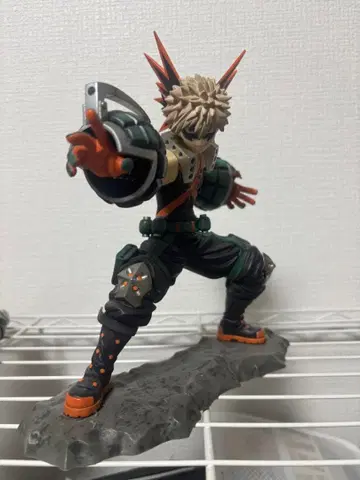 ARTFX J 바쿠고 카츠키 박스 있음