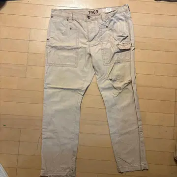 70s 80s 1969 치노 팬츠 베이지 오른쪽 무릎 데미지