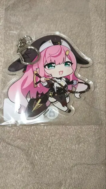 스텔라소라 그레이 아크릴 키링