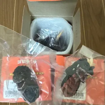 고질라 제일복권 E상 몬스터 헤드 마그넷 3체 세트