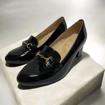 미사용 새상품 HARUTA (하루타) 비트 로퍼 에나멜 블랙 24 cm