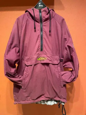 퀵실버 풀오버 나일론 자켓 아노락 후드티 구제 의류