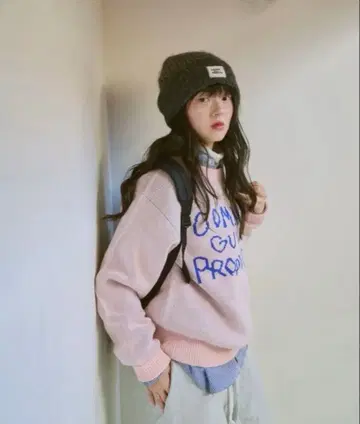 common gull products. 로고 니트 스웨터