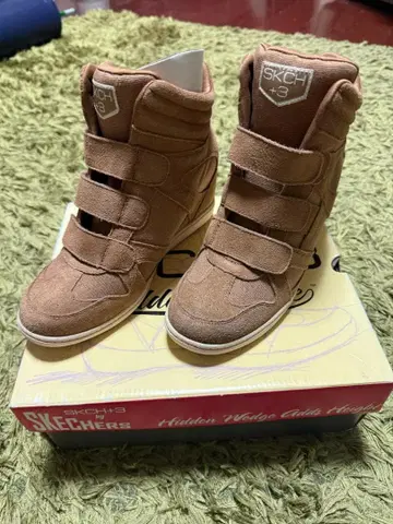 SKECHERS SKCH +3 Hidden Wedge 브라운