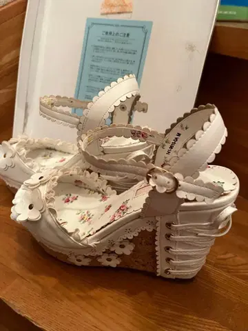 LIZ LISA 샌들 꽃무늬 M 화이트