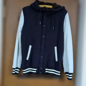 GU 후드 부착 네이비 보아 안감 후드티 점퍼