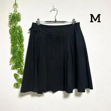 유나이티드 M 미니 플레어 스커트 벨트 장식 블랙