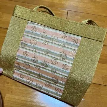 새상품급 일본 의류용 백 골드 스트라이프 패턴