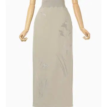 Floral Motif Embroidered Sweater Skirt 2