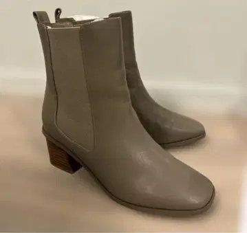 뷰티 앤 유스 부츠