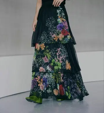 아메리빈티지 플리츠 스커트 꽃무늬 블랙 계열