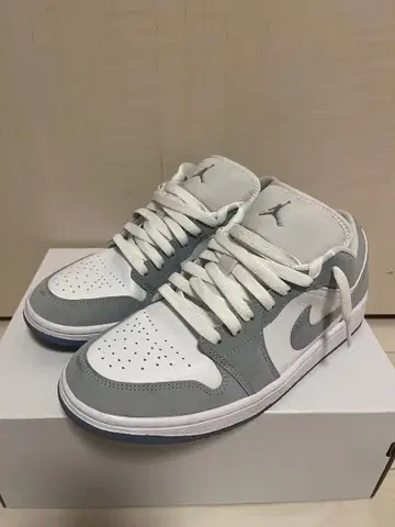 [새상품급] Jordan DC0774-105 스니커즈 US8.5 (우먼)