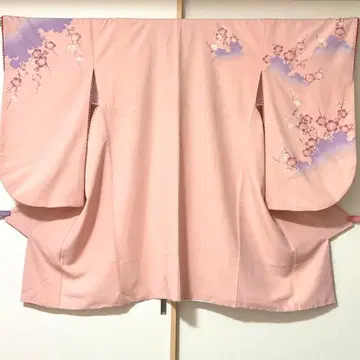 후리소데 옅은 핑크 매화꽃 자수