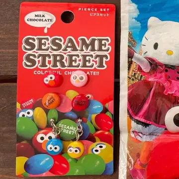 [ 미사용 새상품 ] 세서미 스트릿 귀걸이 유니버셜 USJ