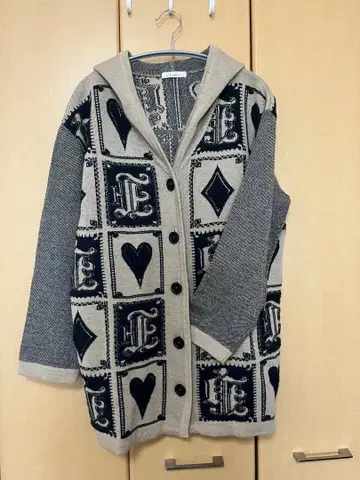 후드 부착 니트 가디건