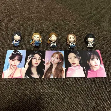 르세라핌 어깨 쿵 컴프 트레이딩 카드