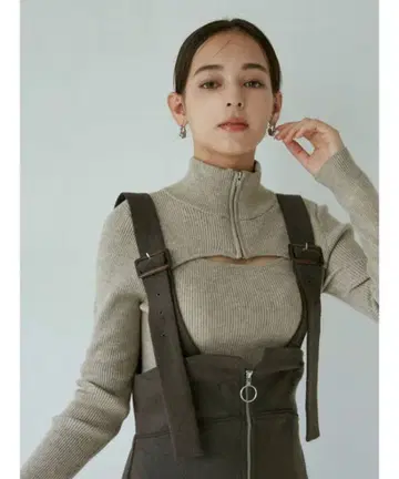 MURUA 하프 지퍼 컷 니트