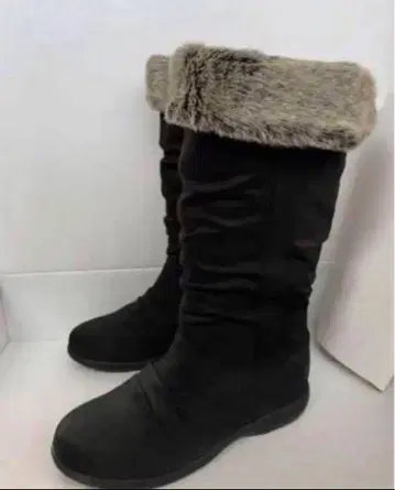 퍼 달린 블랙 롱 부츠