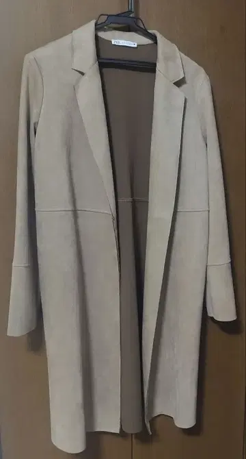 ZARA 베이지 스웨이드풍 롱 코트 XS