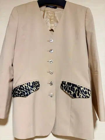 레오나르의 자켓