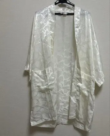 실크 100% 가운 파자마