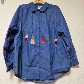 스칼라 자수 들어간 긴팔 셔츠