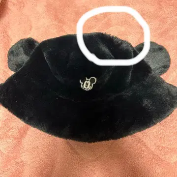 미키마우스 귀 달린 블랙 버킷햇