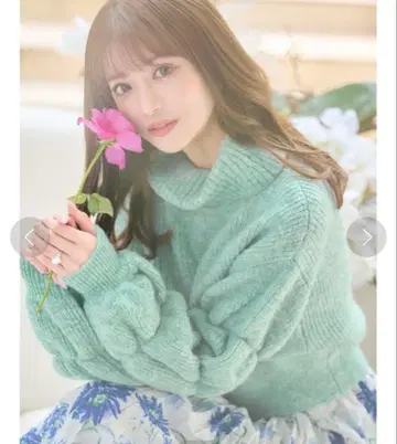 EmiriaWiz 에밀리아 위즈 마무 루크 슬리브 니트탑