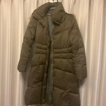 루수크 올리브 그린 롱 다운 자켓